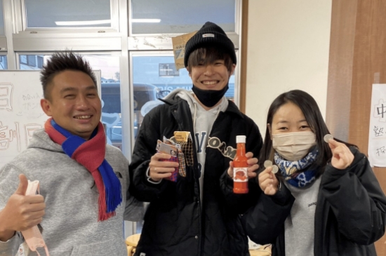 高校受験を乗り越えて卒業後の進路を歩む生徒たち